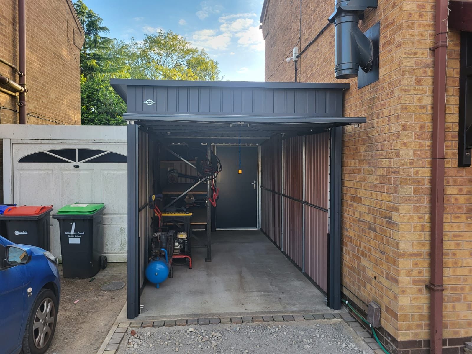 Garages project 10 by AlumaGates